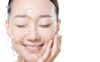 用针挑脂肪粒的视频